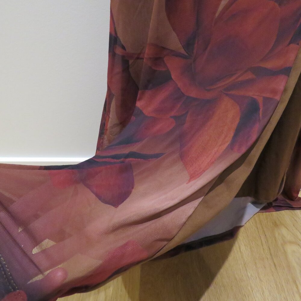 WINDSOR Drama Meets Paradise Floral Maxi Dress in Brown Y2K Whimsigoth Friends - Picture 6 of 14